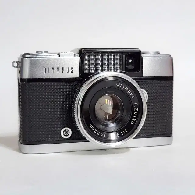 OLYMPUS PEN D. 하프 필름카메라 렌즈 파인더 깨끗.