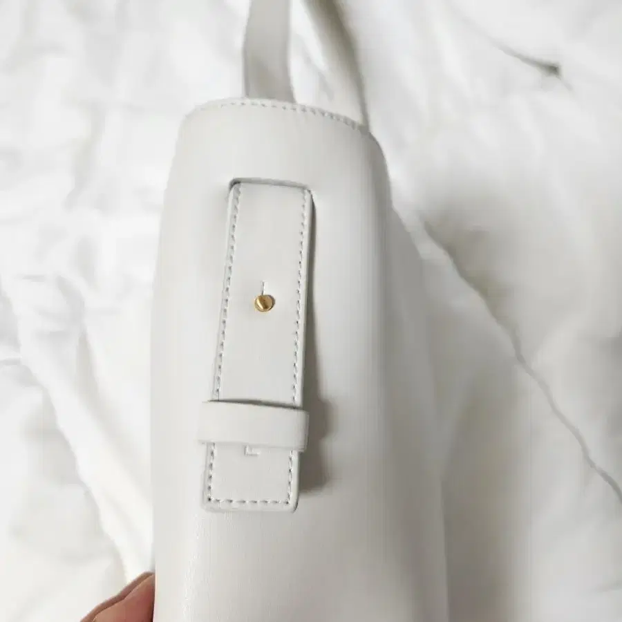 로서울 주티백 Juty medium shoulder bag Ivory