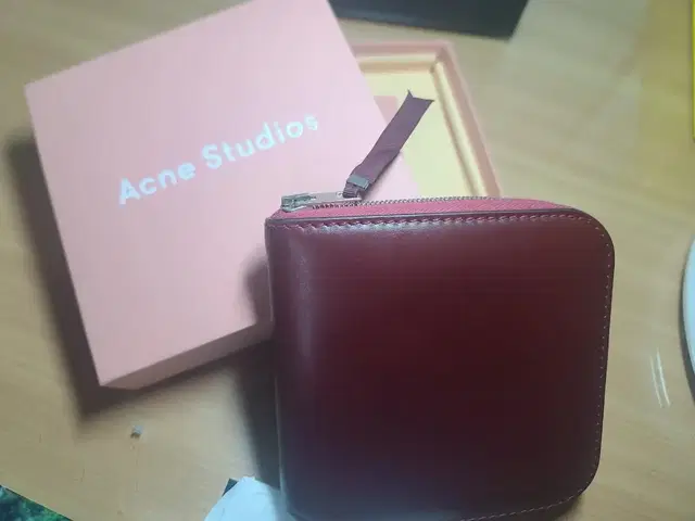 아크네 스튜디오 acne studios 지갑 버건디