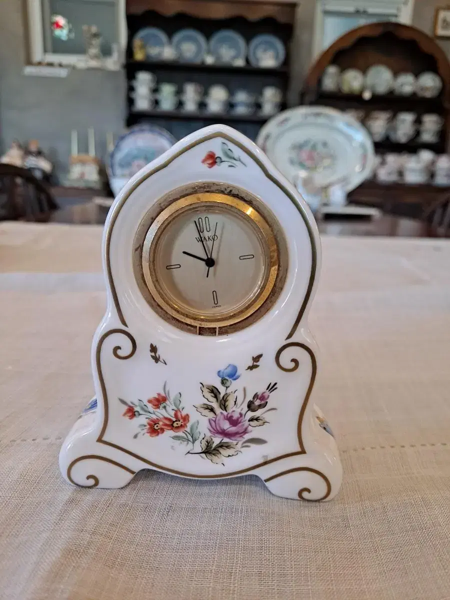 Japanese desk clocks