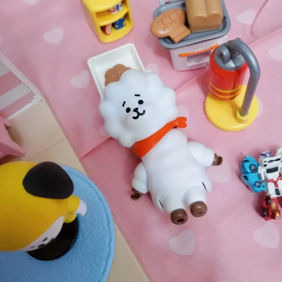 (일괄택포) BT21피규어와 미니어쳐 하우스