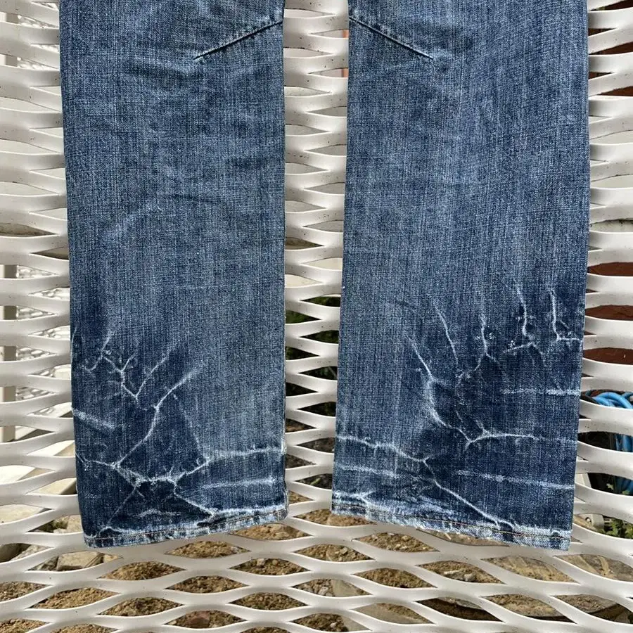 vintage detail denim pants