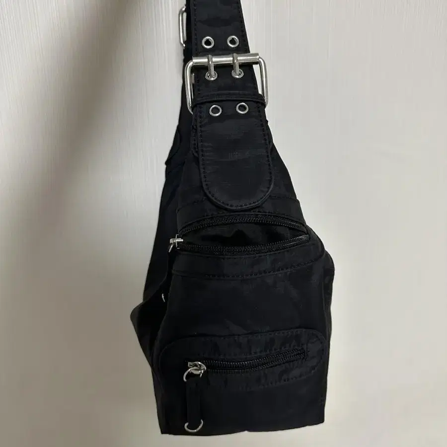 영국 브랜드(ASOS) 90s belt bag 가방