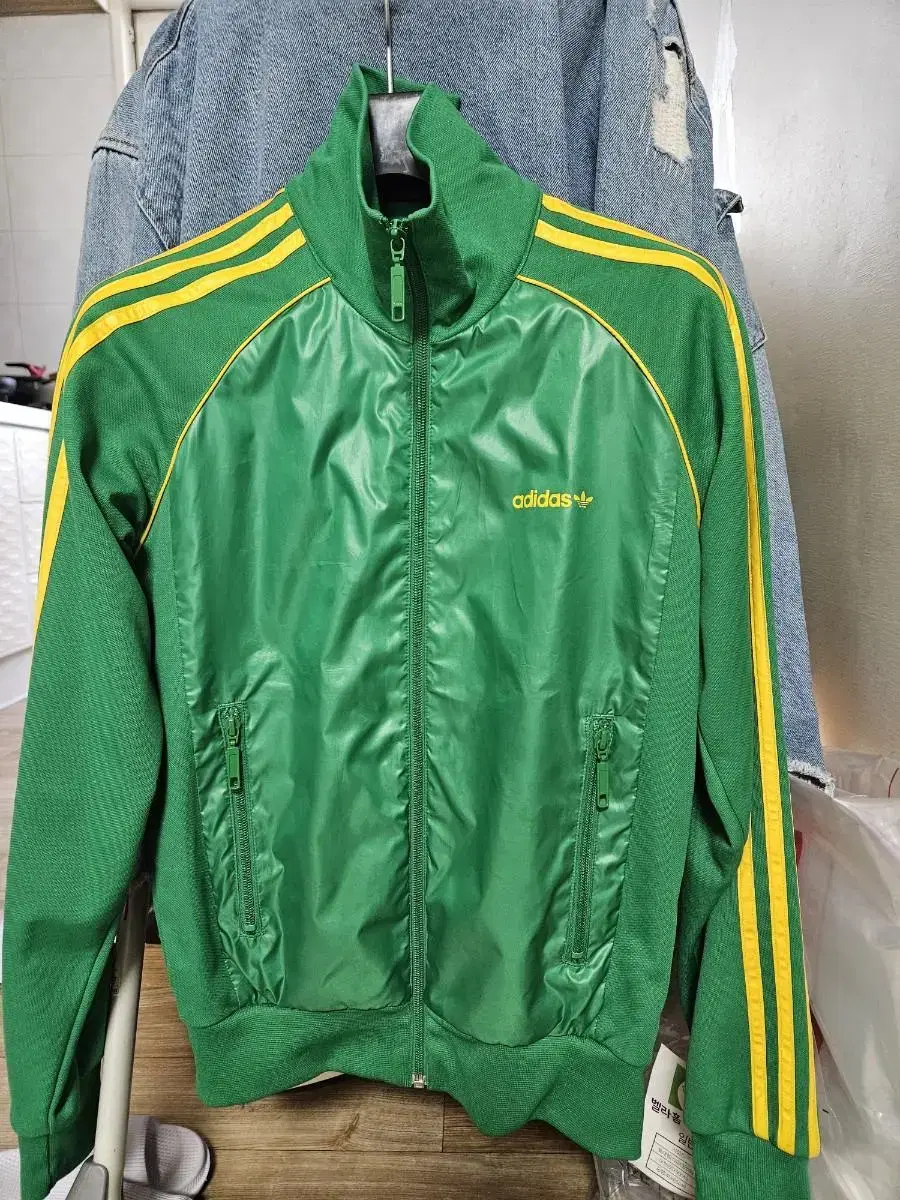 adidas Montreal Tracktop