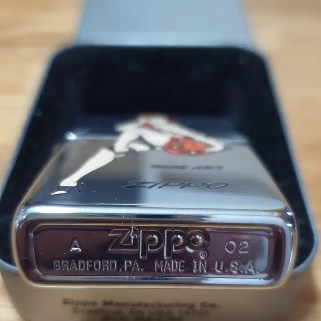 2002년산 Nose Art 지포라이터 zippo lighter