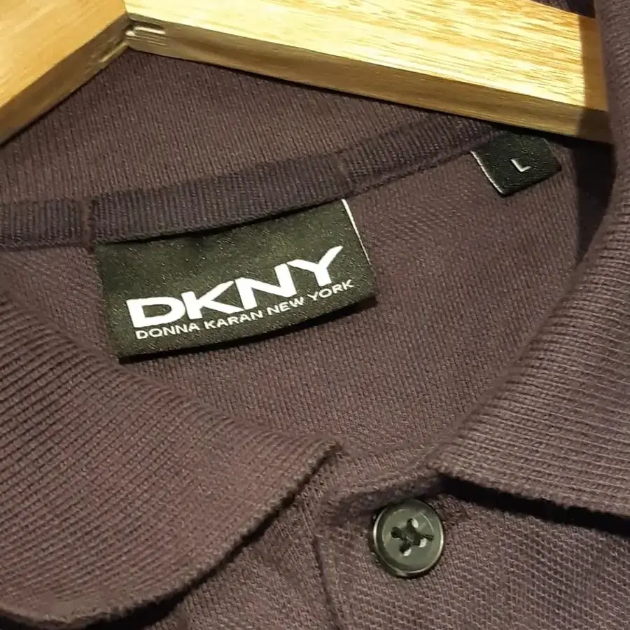 [신품급]DKNY 남성 반팔 카라 티셔츠 L