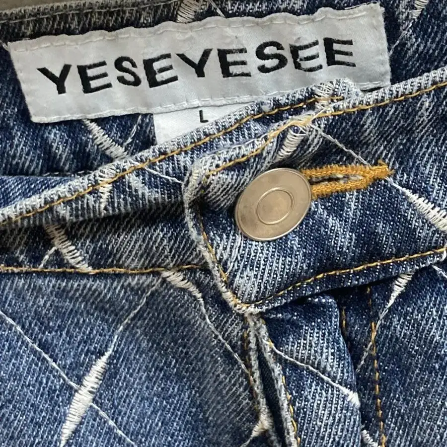 [yeseyesee] Net Denim Pants Blue