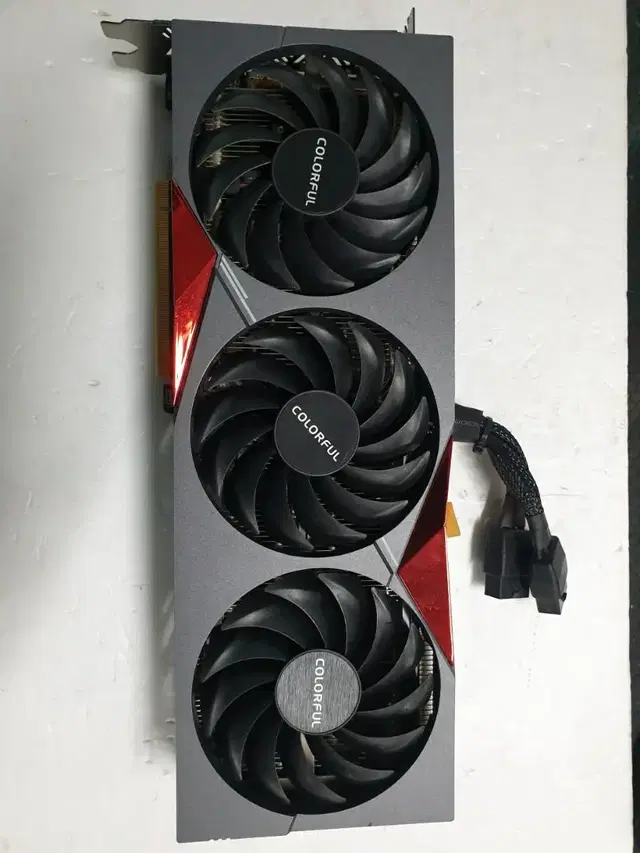 컬러풀 토마호크  RTX3070ti 그래픽카드팝니다