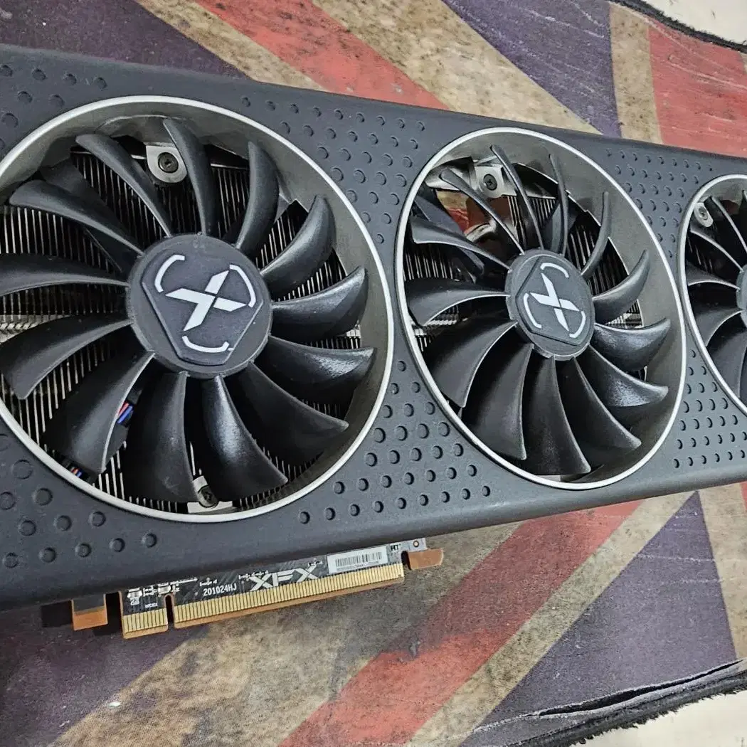 XFX RX 6600 XT QICK 24년10월까지무상남음! 미사용신품