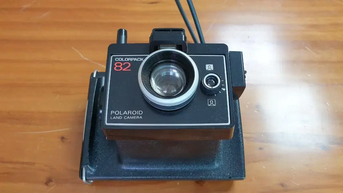 Polaroid Land 82 Camera