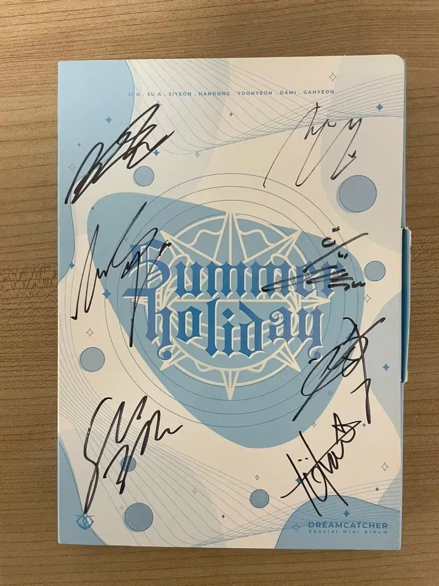 Dreamcatcher Beakers Signed Album (Taepo)