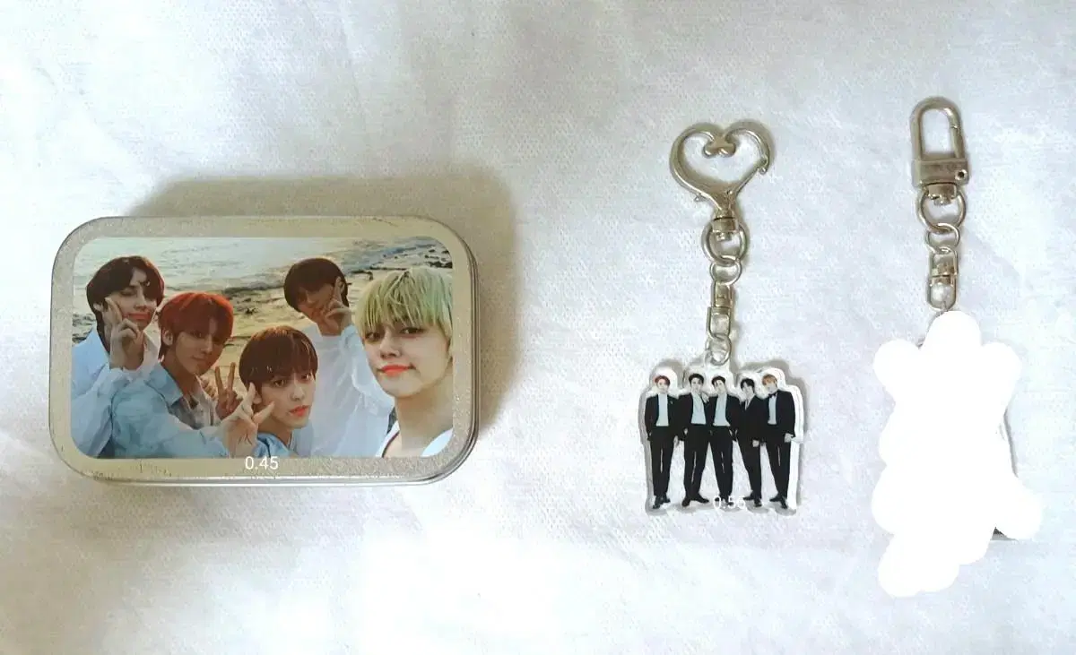 Tuvatu txt TeenCase keyring unofficial goods wts sell / album photocard soobin Taehyun