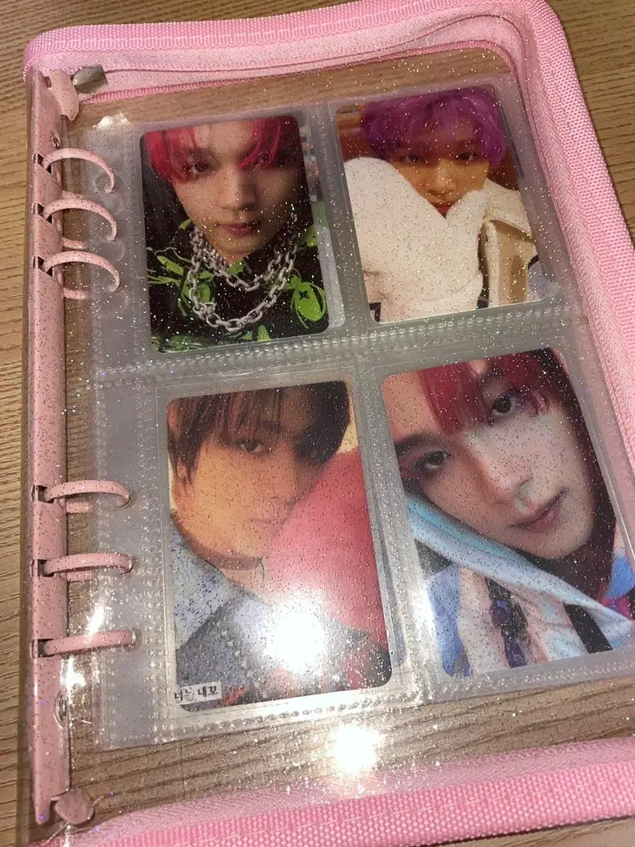 WTS of pink zipper binder (with lining)