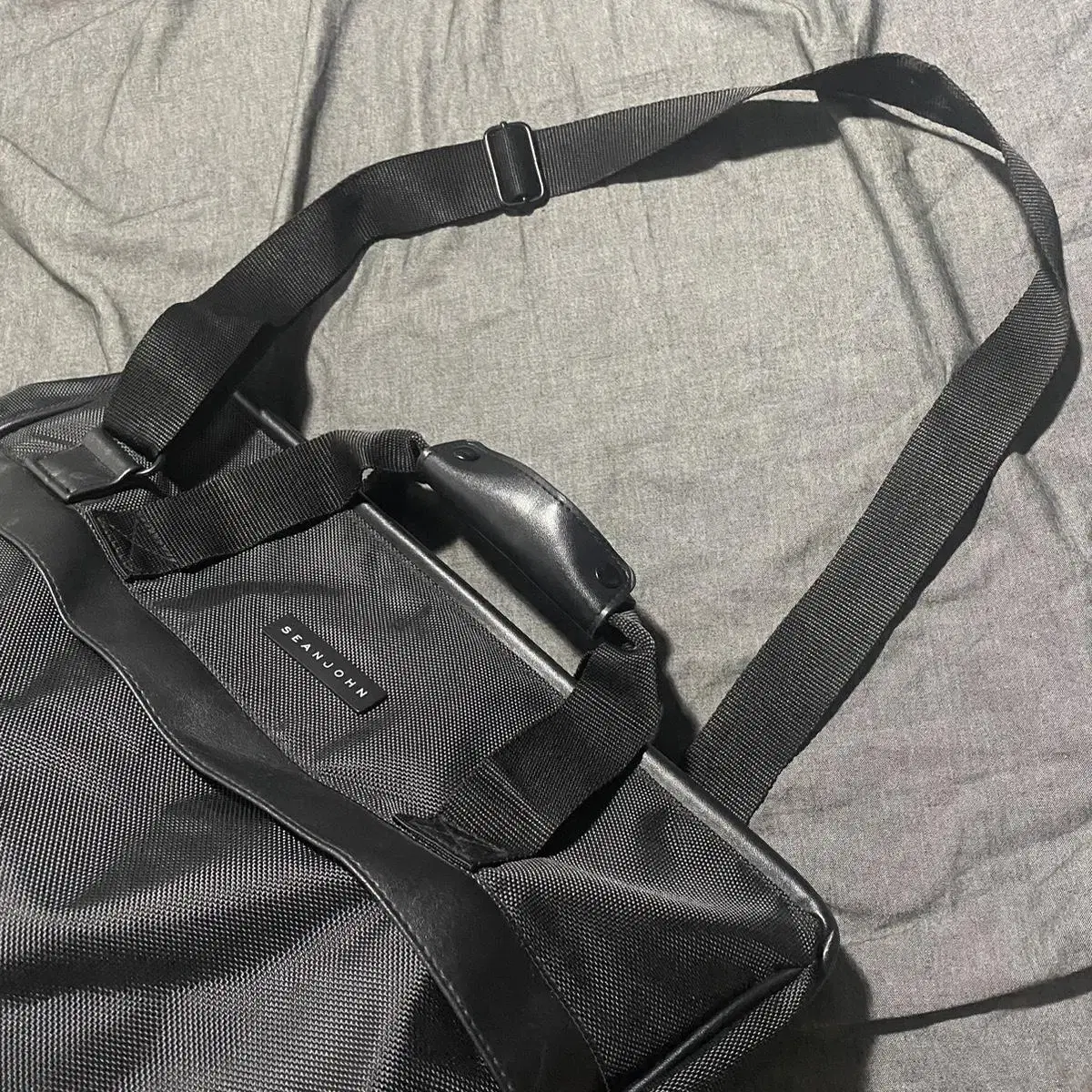 SEAN JOHN Duffle Bag Sz O/S