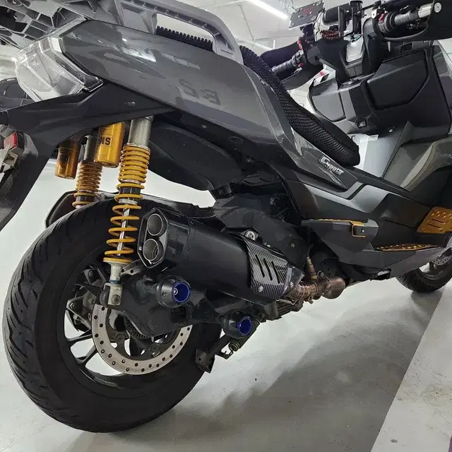 BMW G310R G310GS C400x C400gt 튜닝 머플러