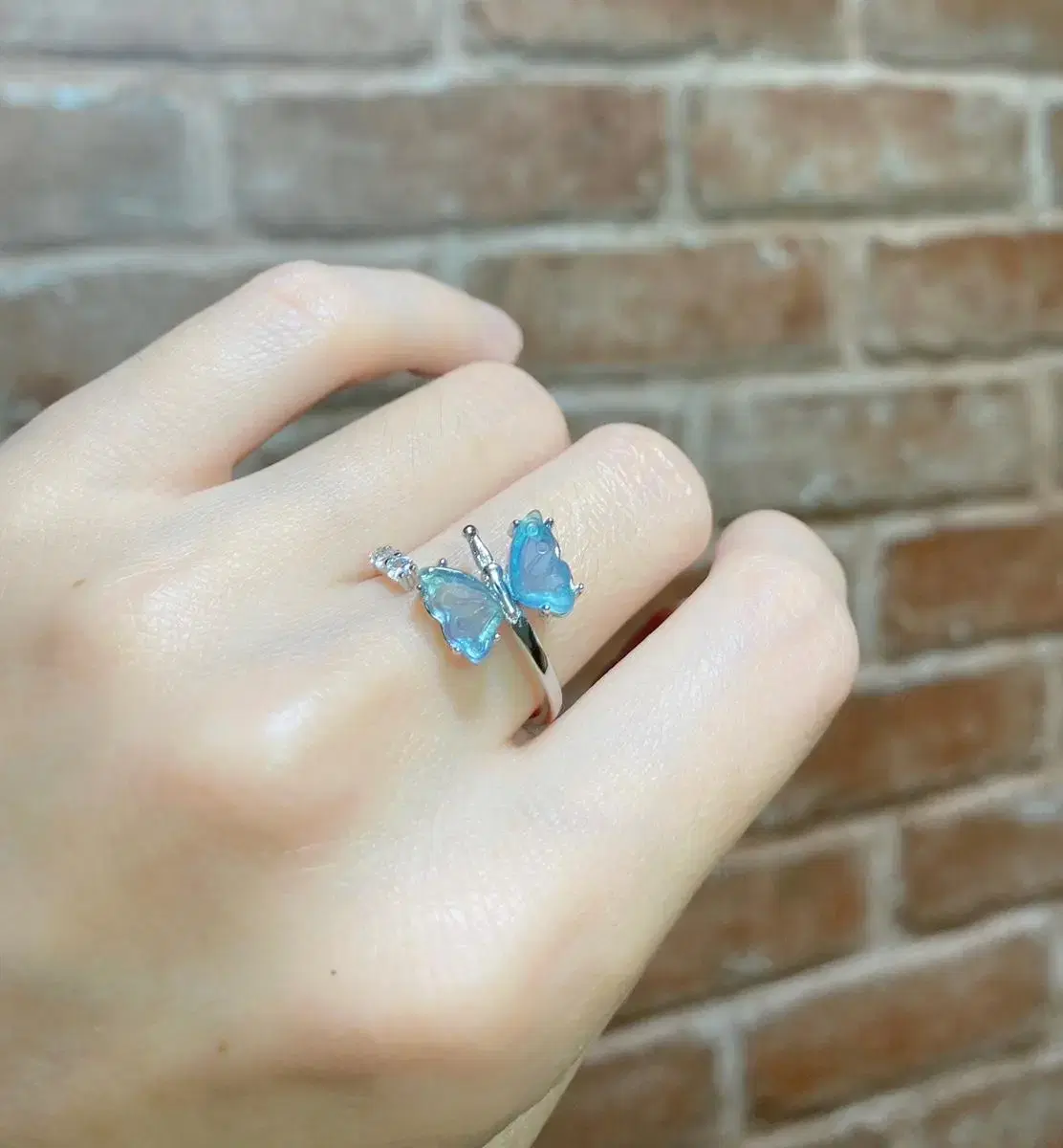 Natural floret butterfly sculpture surgical open ring free ring gift raw stone