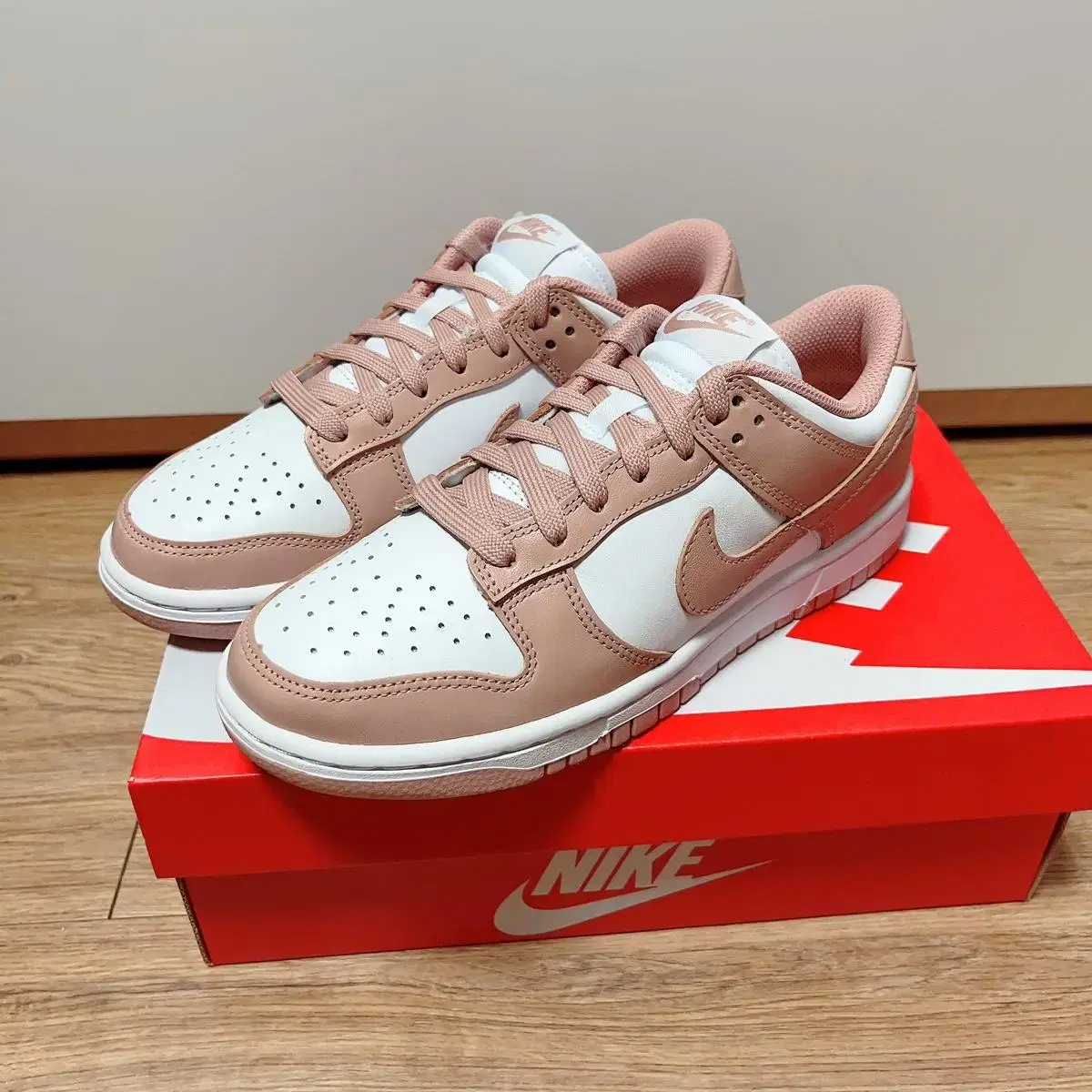 Nike Dunk Rose Whisper 235 New