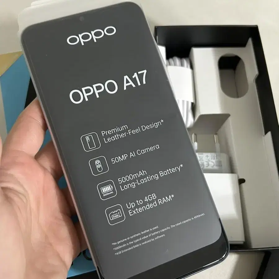 Oppo A17 미사용 새상품 64g 23.03.21제조 판매합니다