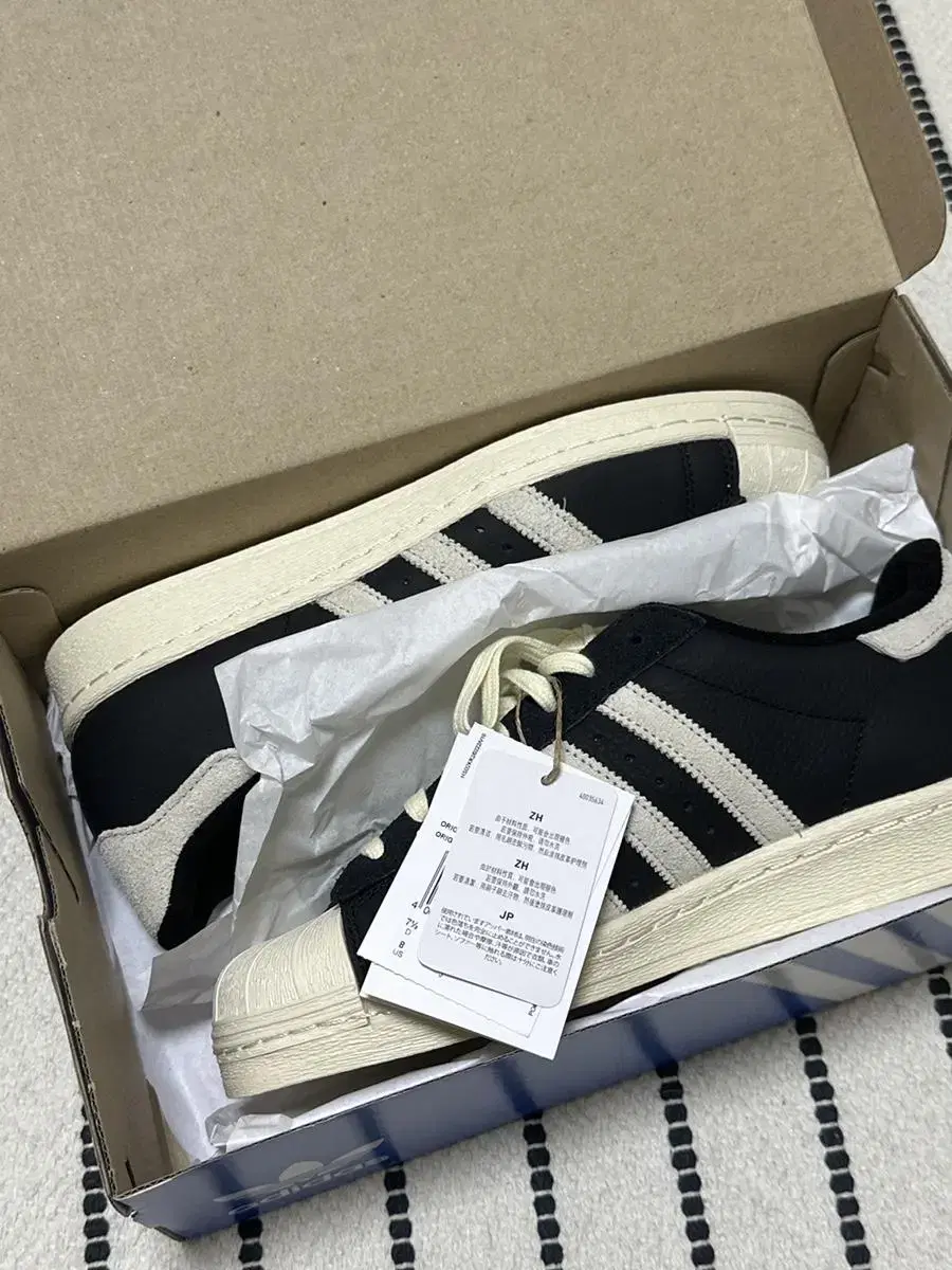 Adidas Superstar 82 Black White 260 New Products