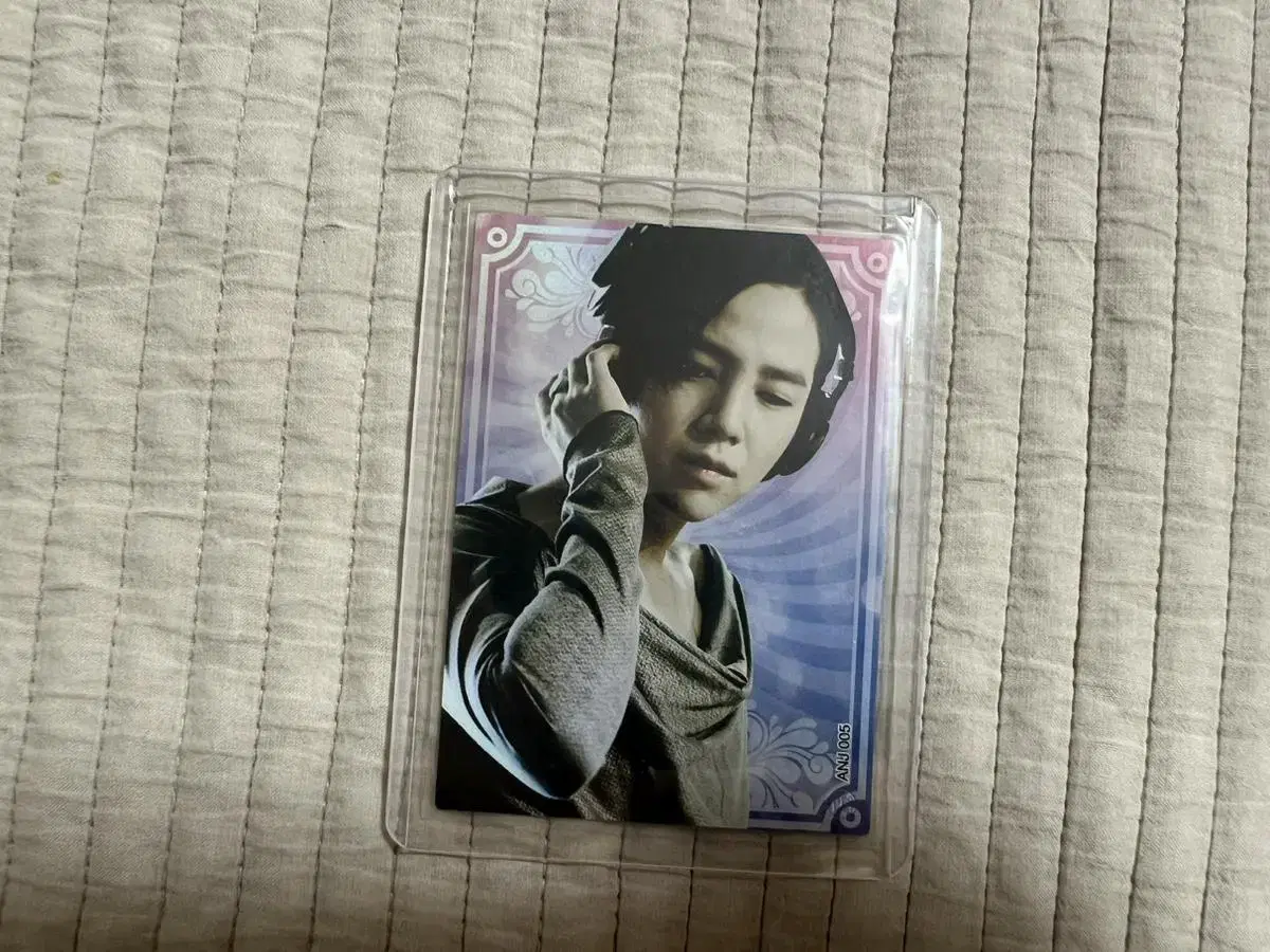 You're handsome in 2009, I.N. Angel Hwang Tae Kyung (actor Jang Geun Suk Rare Prism photocard)