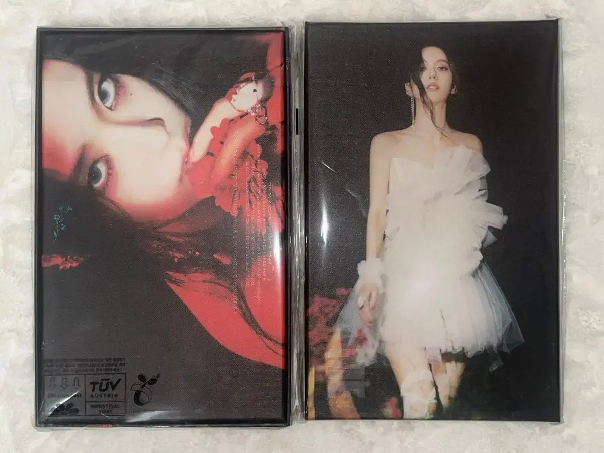 Jisoo Solo album sealed sells