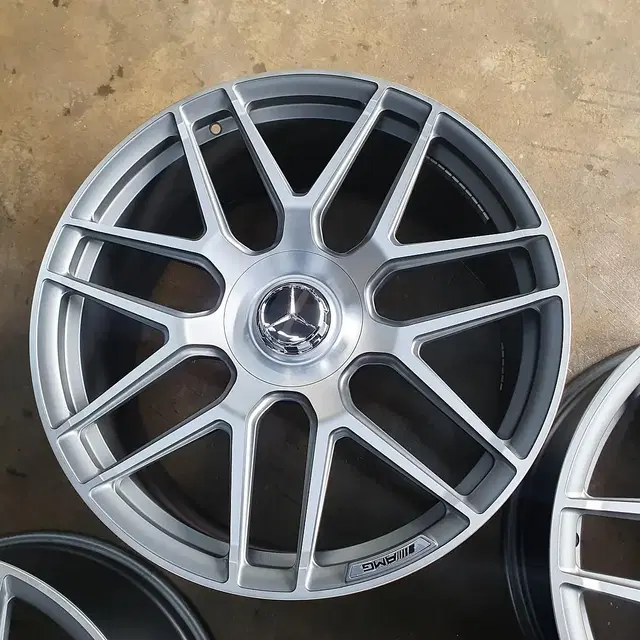 22인치 g바겐 전용 신형 g63amg 에디션 실버 디자인 단조 휠