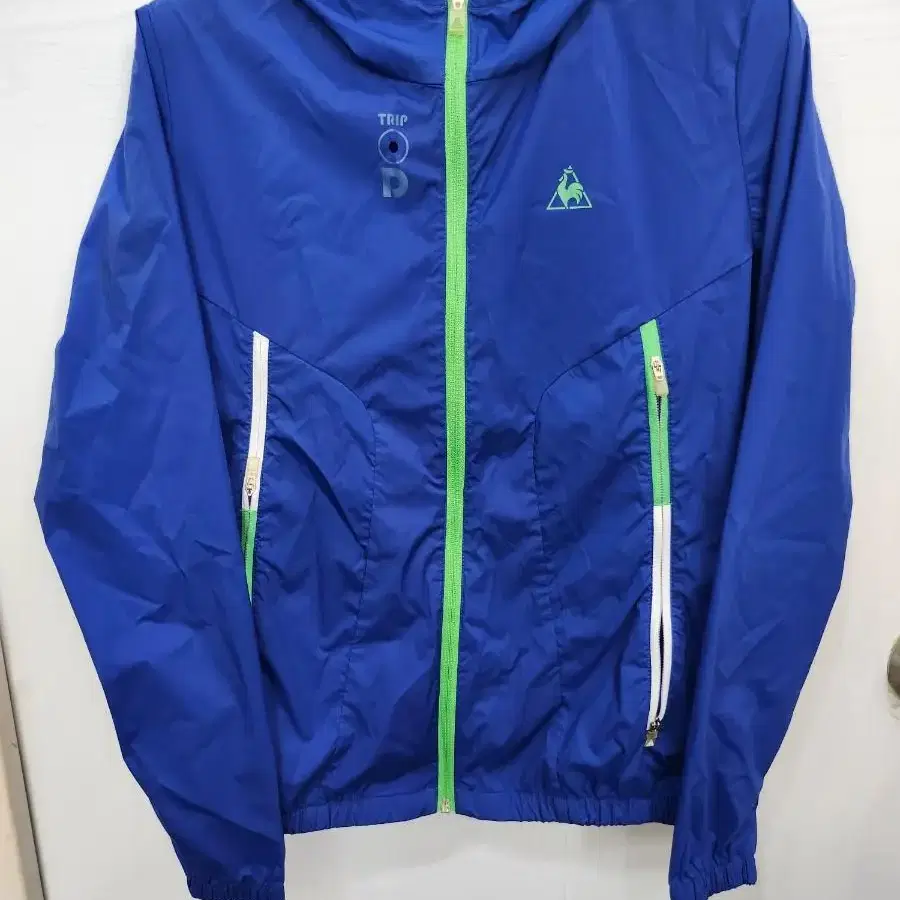 (S,90) le coq sportif 르꼬끄 얇은 바람막이 ! 세탁완료