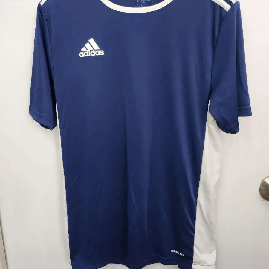 (L,100) adidas 아디다스 AEROREADY 반팔티셔츠 !