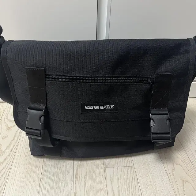 CORDURA RECEIVE CROSS BAG 팔아여