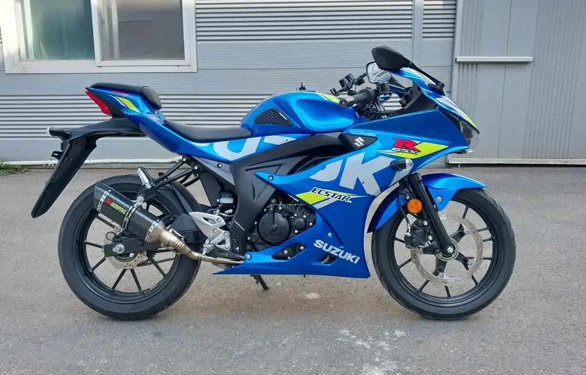 스즈키 GSXR125 19년식 아크라포빅 구변O 차량 판매합니다.