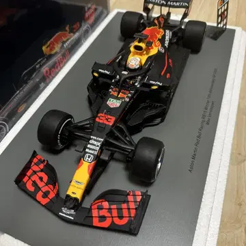 F1 스파크 1:18 막스 베르스타펜 70주년 그랑프리 우승 모형 | 브랜드 중고거래 플랫폼, 번개장터 F1 스파크 1:18 막스 베르스타펜 70주년 그랑프리 우승 모형 | 브랜드 중고거래 플랫폼, 번개장터