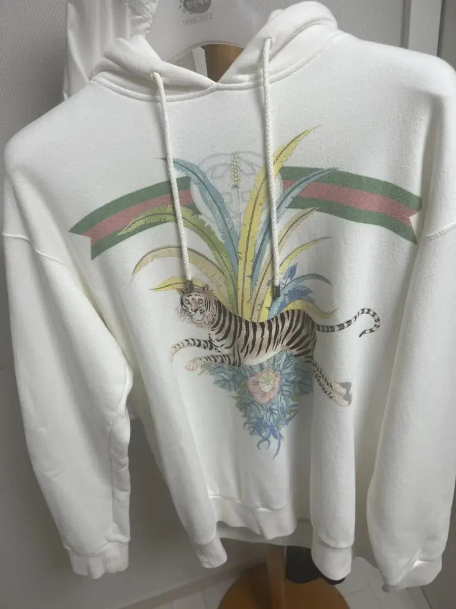 (Department Store) Gucci Ivory GG Web Tiger Hoodie