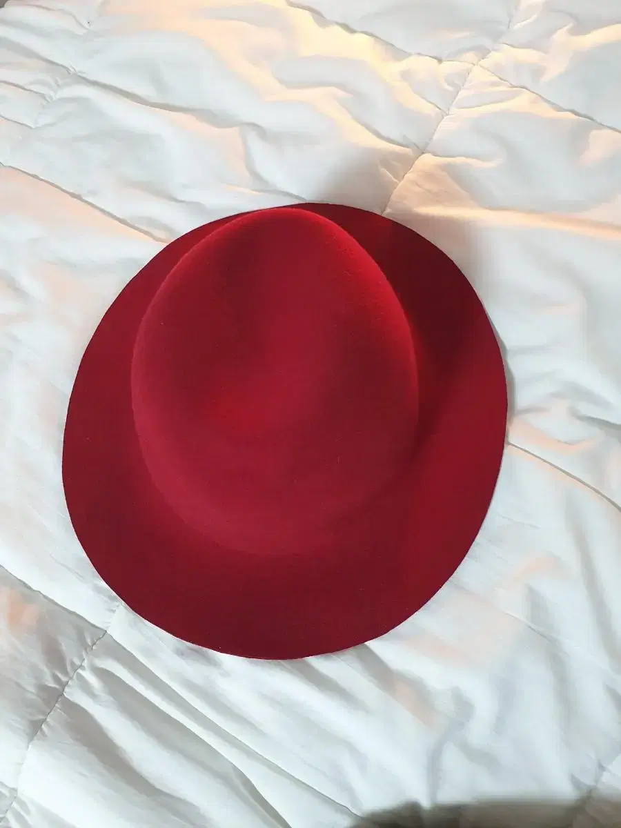 Wine fedora hat