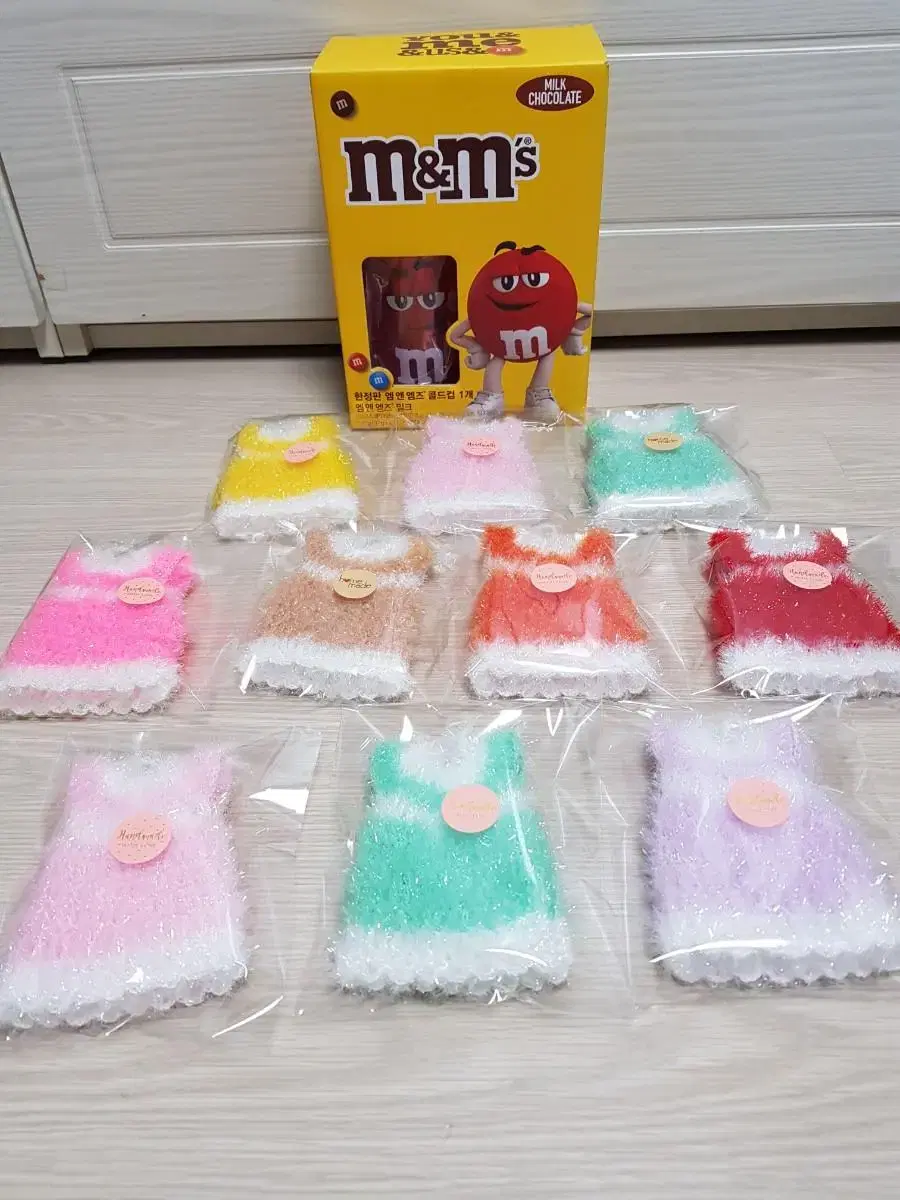 (미사용)너무 너무예쁜 m&m's콜드컵 +원피스 수세미 10장