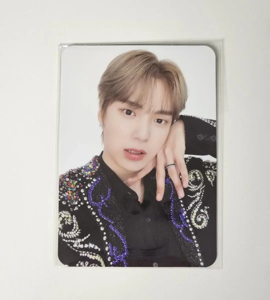 MONSTA X minhyuk Norimikon DVD pre-order benefit photocard