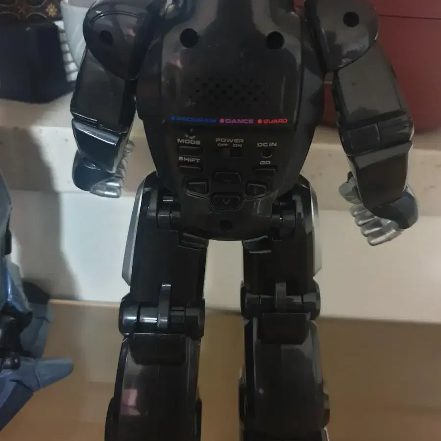 BLU-BOT 피규어