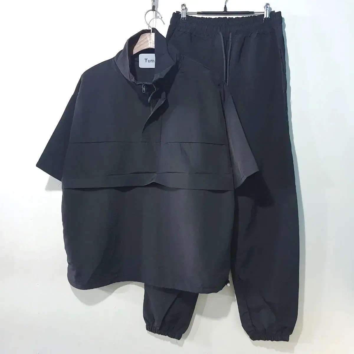 SS신상) Wascha Short Sleeve Anorak, Jogger Pants Set