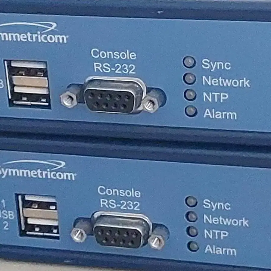 Symmetricom SyncServer 1520R-S350