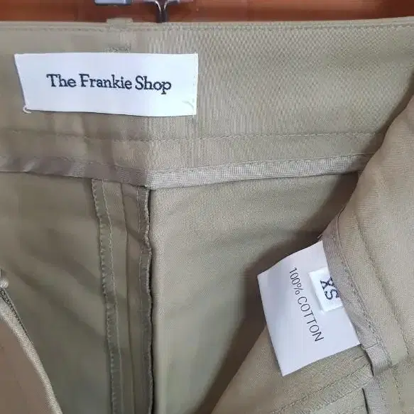 새옷)XS /S 사이즈 the frankie shop 카고와이드팬츠