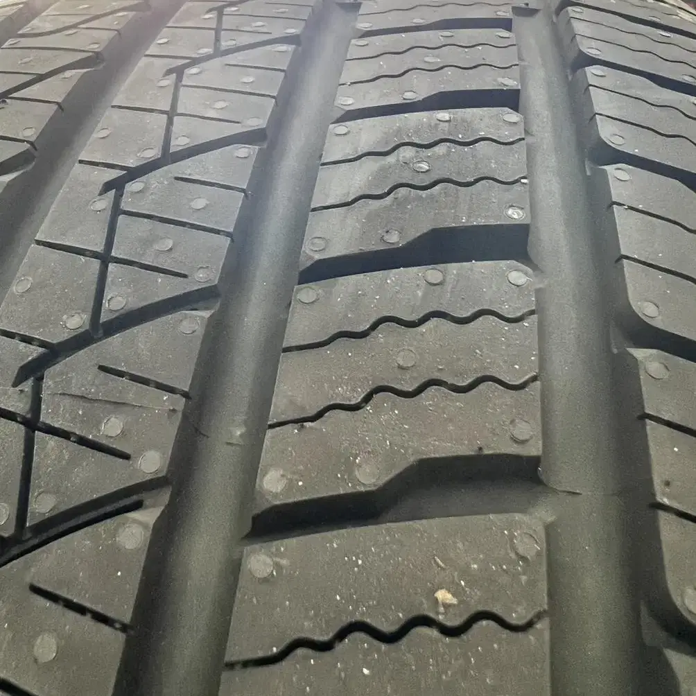 [새상품]2454518 피제로올시즌 타이어 피렐리 245/45R18