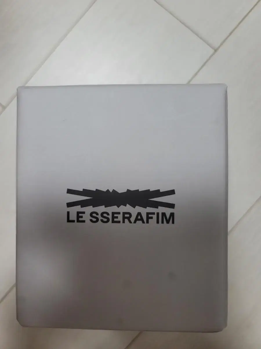 Le Sserafim Dewy Sage Candle