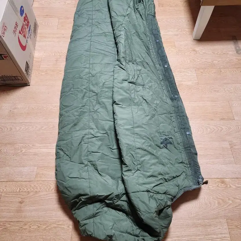 Sleeping Bag/Mat/Tarp on Bunjang with safe global shipping.