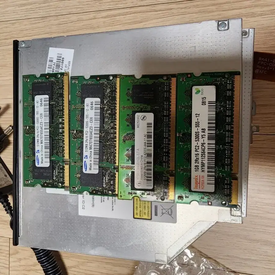 노트북 메모리 DDR2 512MB 3개 1G 1개