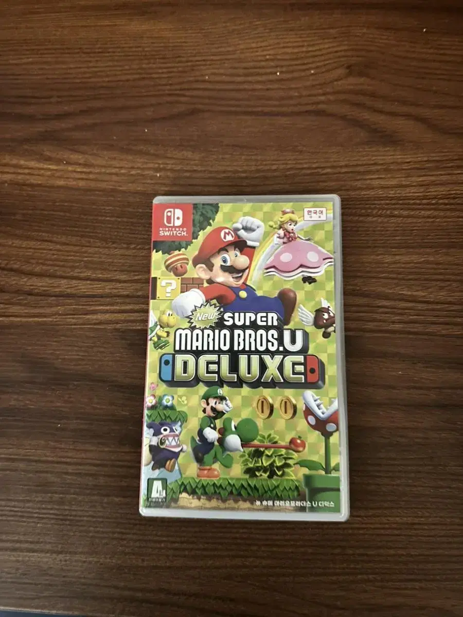 Nintendo new sells Super Mario Bros U Deluxe