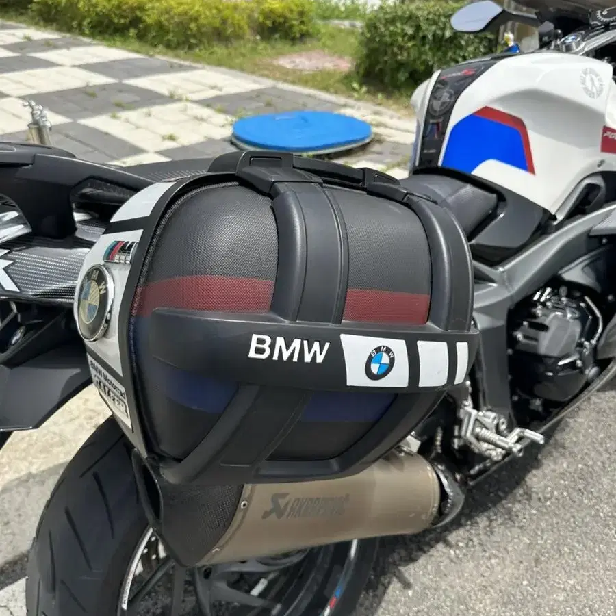 BMW K1300s