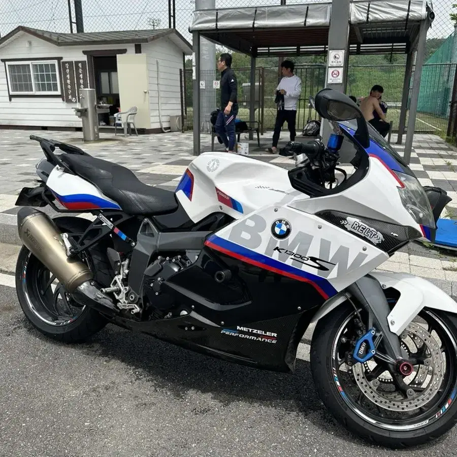 BMW K1300s