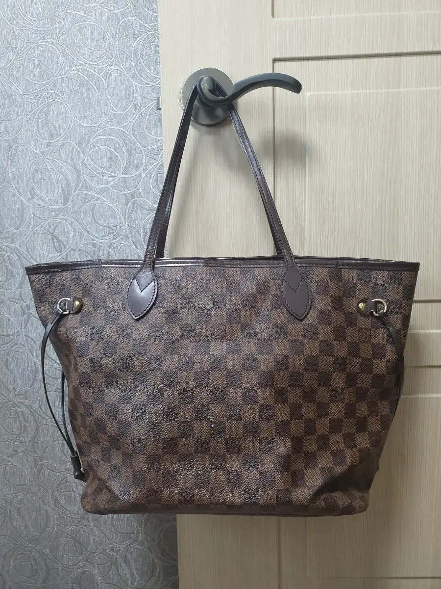 Louis Vuitton Neverfull