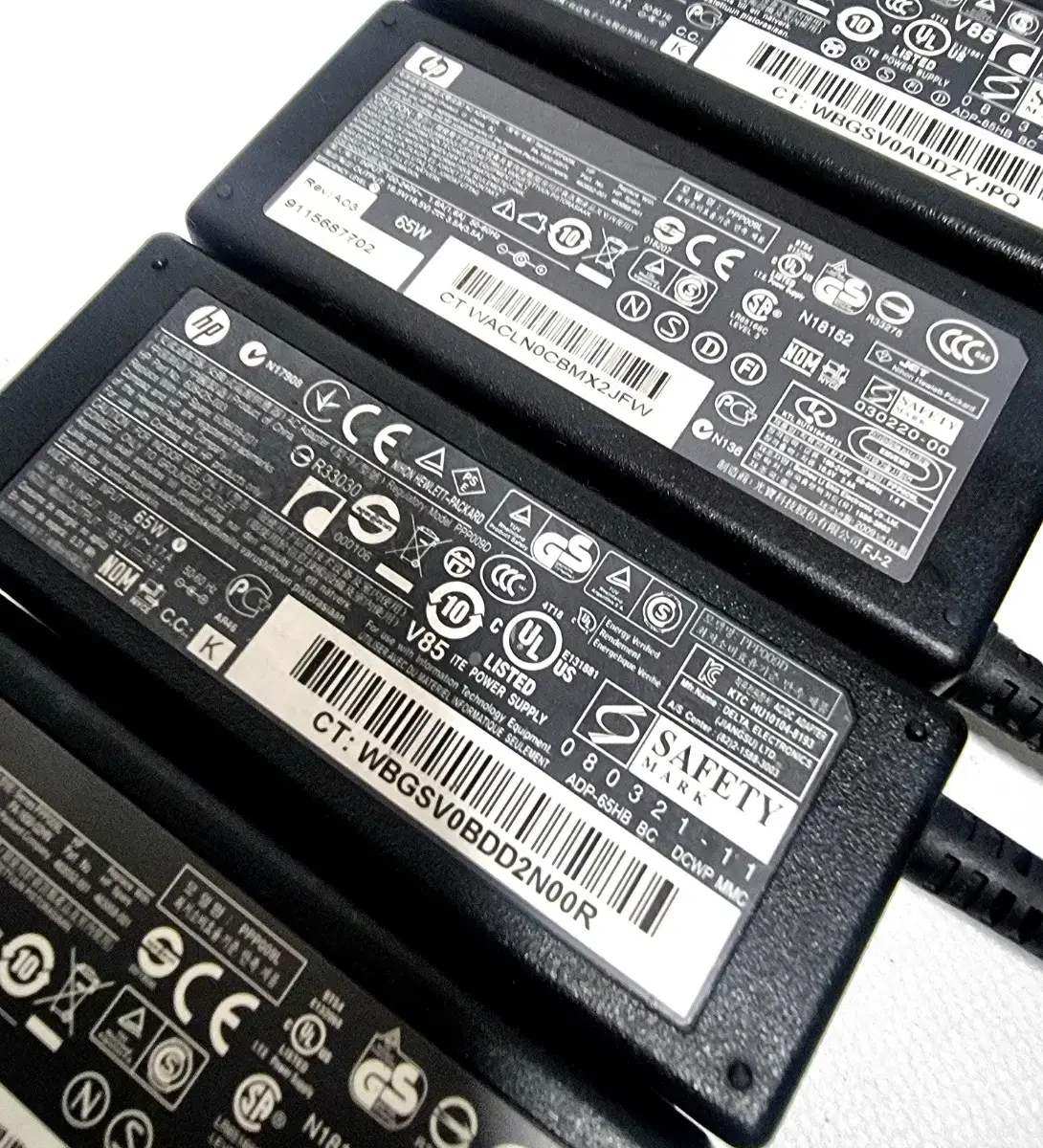 HP노트북 충전 어댑터 18.5V(3.5A)팝니다