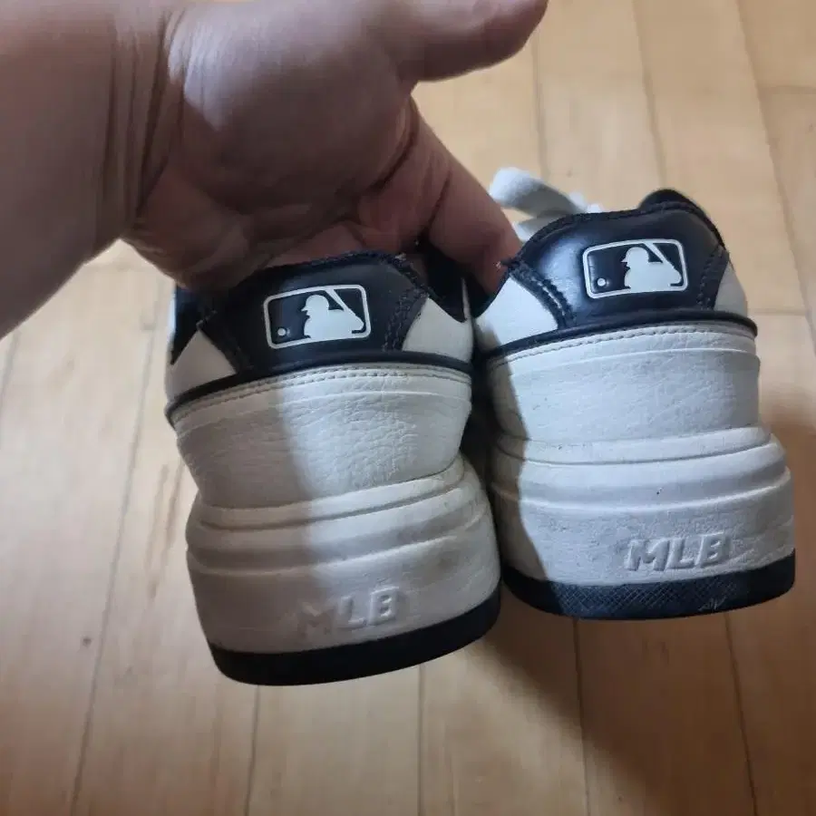 mlb운동화 230