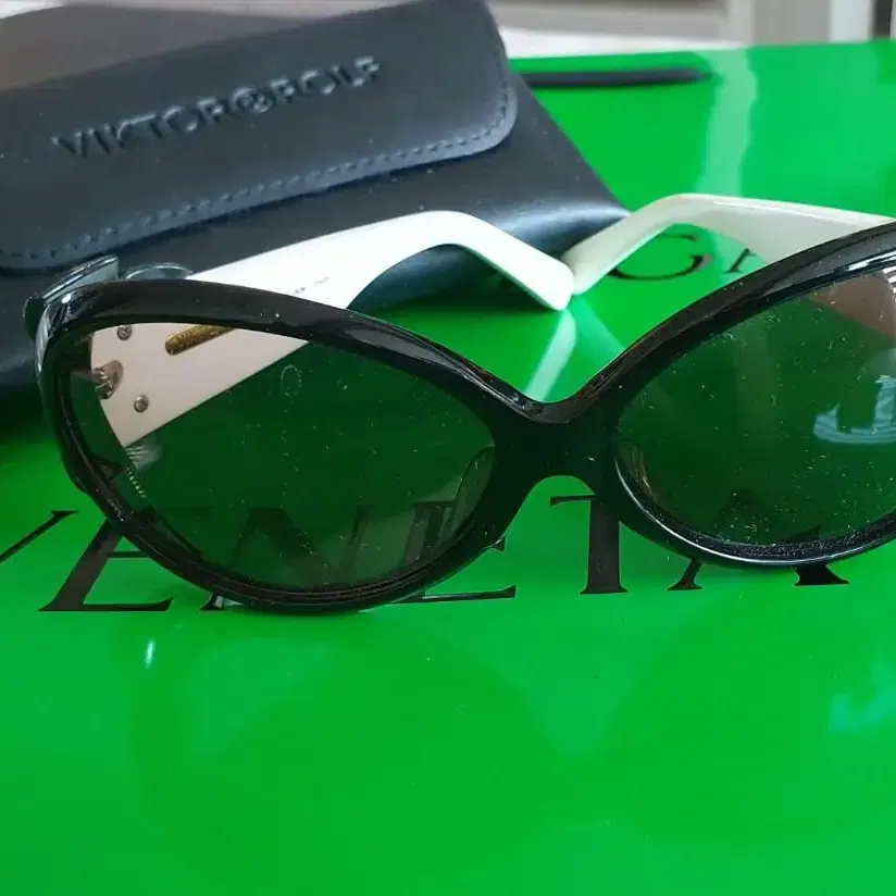 viktor & rolf sunglasses